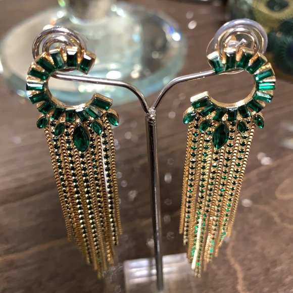 GUESS Crystal Semi-circle & Fringe Chandelier Earrings - Picture 9 of 12